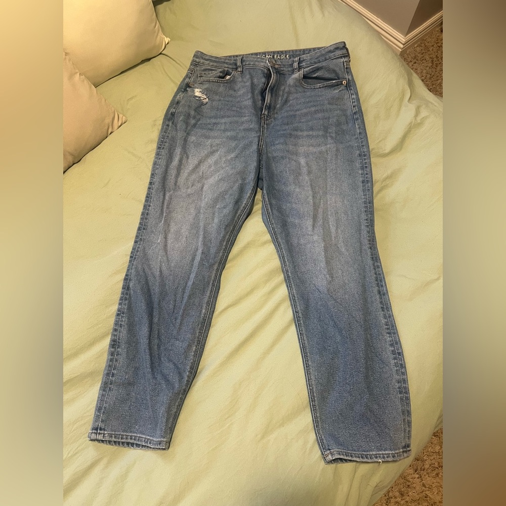 American Eagle Mom Jean